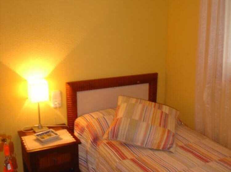 Номер Стандарт Индивидуальный, Hostal Restaurante Arasa