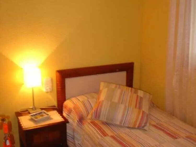 اتاق استاندارد یک نفره, Hostal Restaurante Arasa