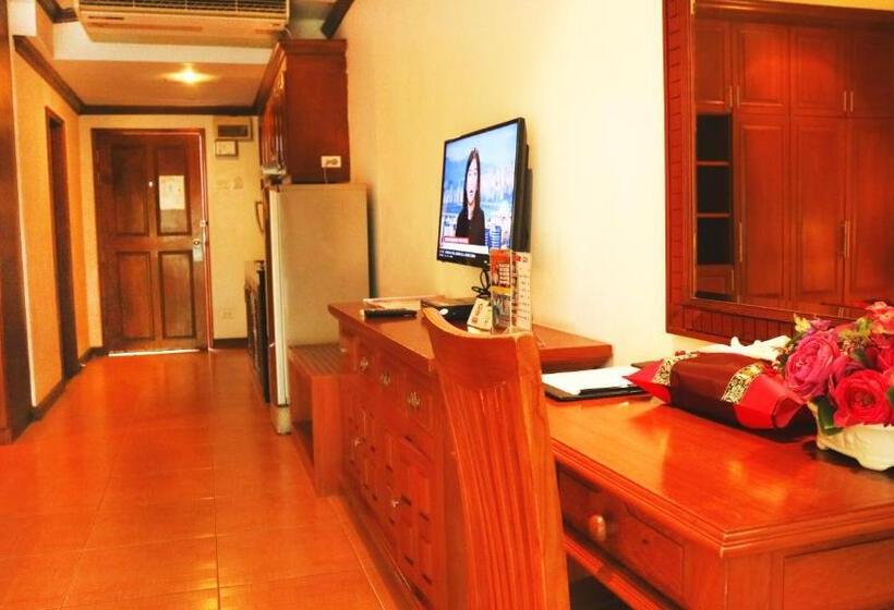 Номер Deluxe, Aiyaree Place Hotel Sha Plus