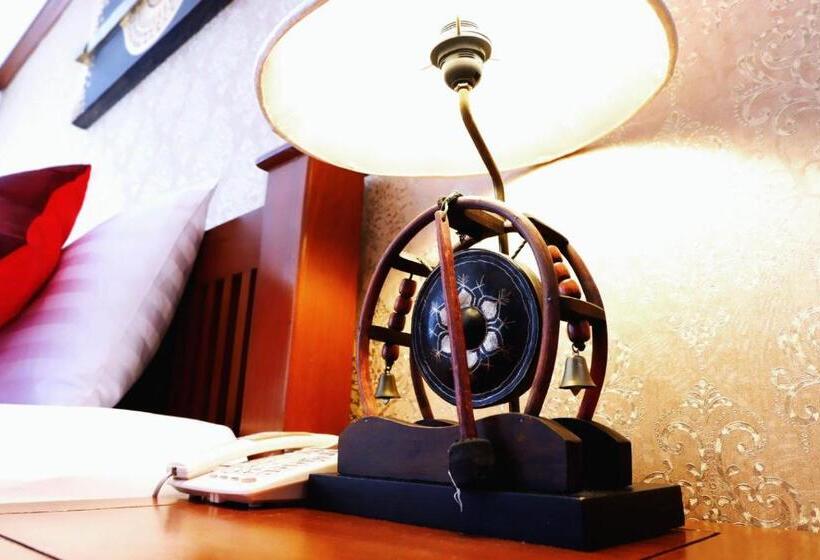 디럭스 룸, Aiyaree Place Hotel Sha Plus