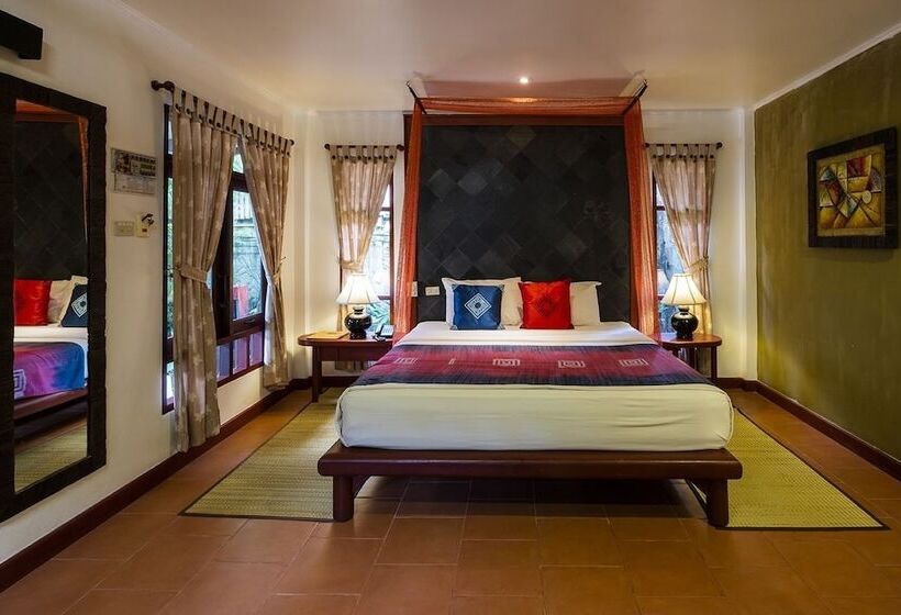 디럭스 룸, Bangtao Beach Chalet Resort