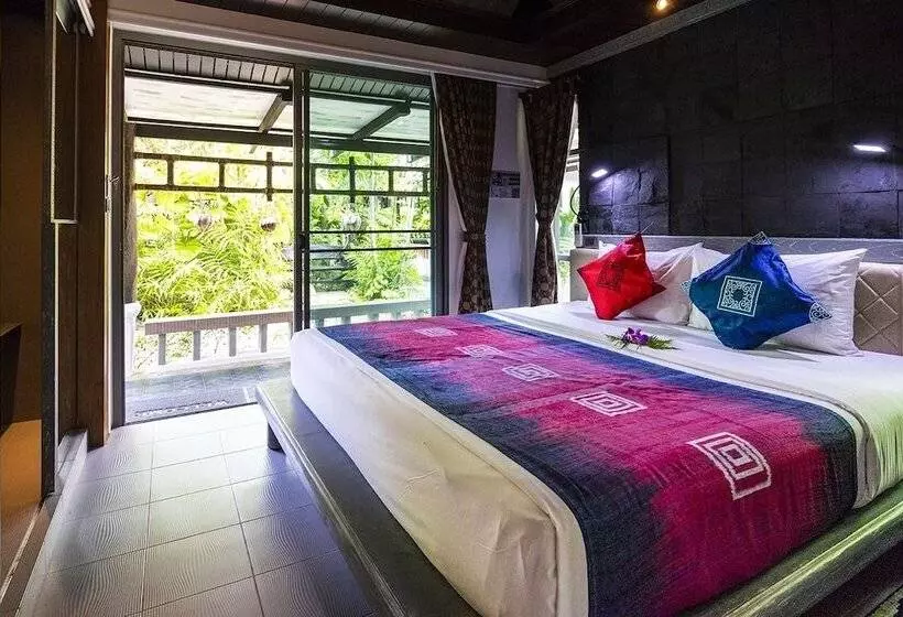 デラックスルーム, Bangtao Beach Chalet Resort