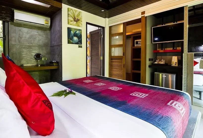 デラックスルーム, Bangtao Beach Chalet Resort
