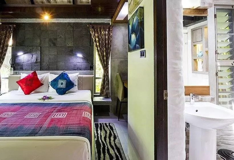 デラックスルーム, Bangtao Beach Chalet Resort
