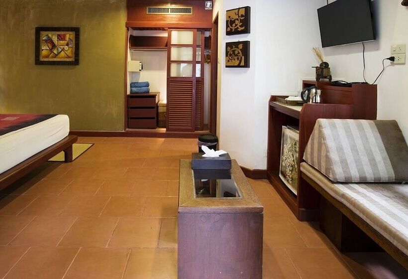 디럭스 룸, Bangtao Beach Chalet Resort