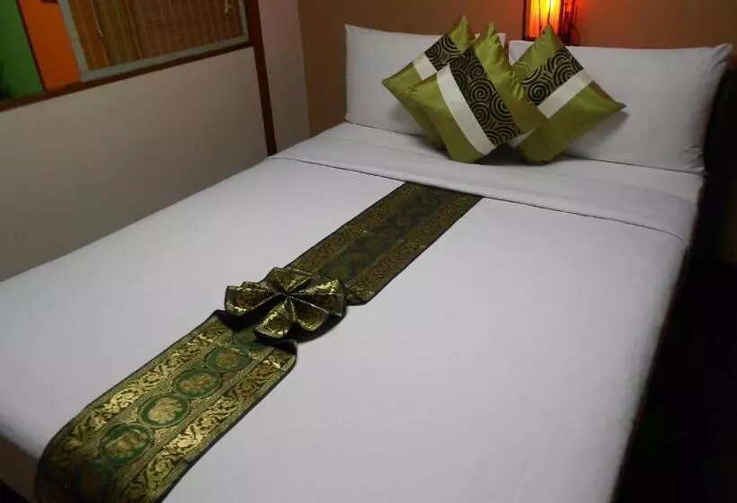エクゼクティブルーム, B.s. Court Hotel Sathorn
