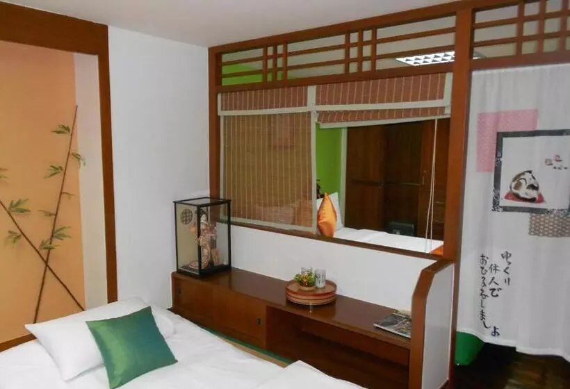 エグゼクティブファミリールーム, B.s. Court Hotel Sathorn