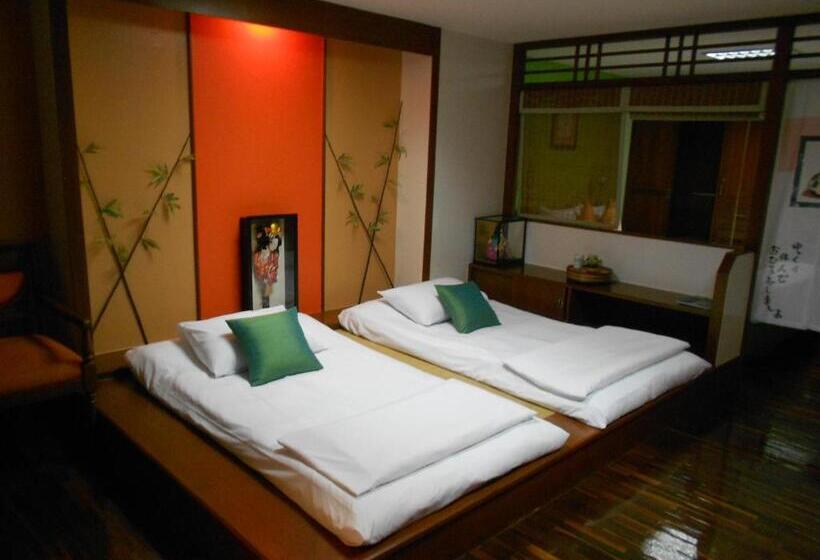 Семейный Номер Deluxe, B.s. Court Hotel Sathorn