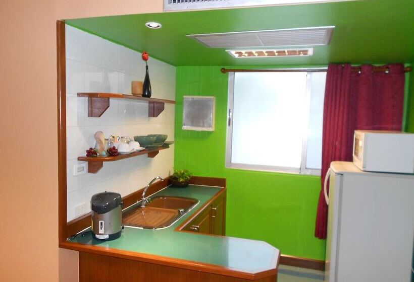 Номер Deluxe, B.s. Court Hotel Sathorn