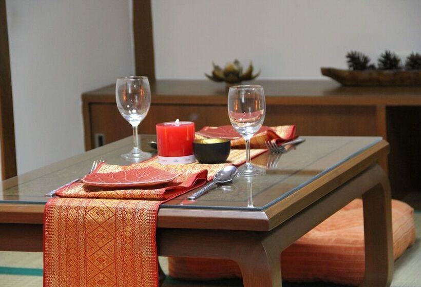 Номер Deluxe, B.s. Court Hotel Sathorn