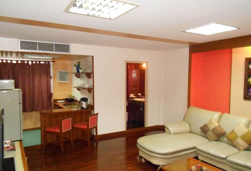 Номер Executive, B.s. Court Hotel Sathorn