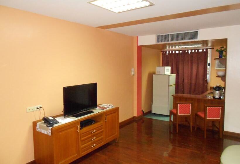 Номер Executive, B.s. Court Hotel Sathorn