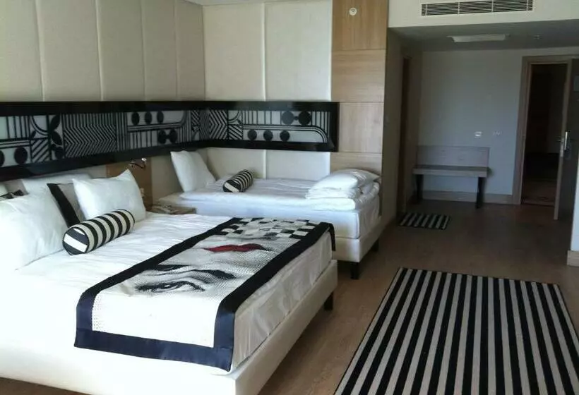 Superior-huone Näkymä, Delphin Imperial Lara