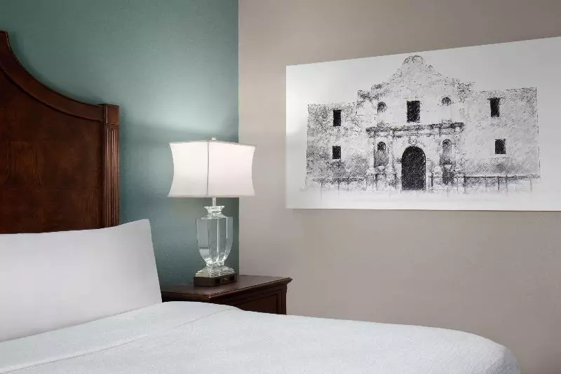 リバービュースイート, Embassy Suites San Antonio Riverwalk Downtown