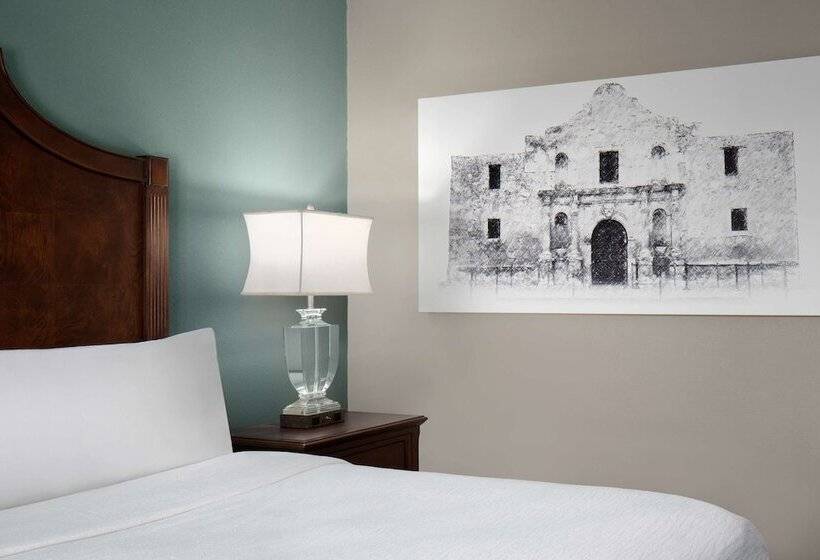 Suite Adapted for people with reduced mobility, Embassy Suites San Antonio Riverwalk Downtown