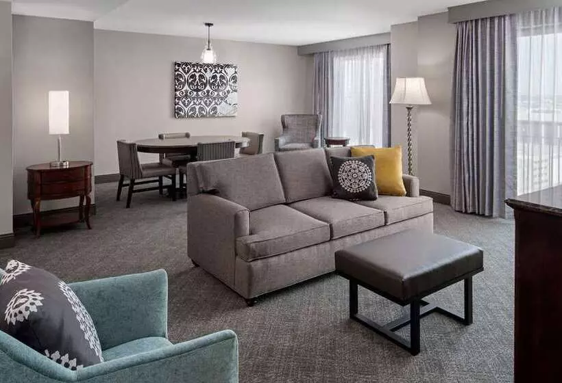 リバービュースイート, Embassy Suites San Antonio Riverwalk Downtown