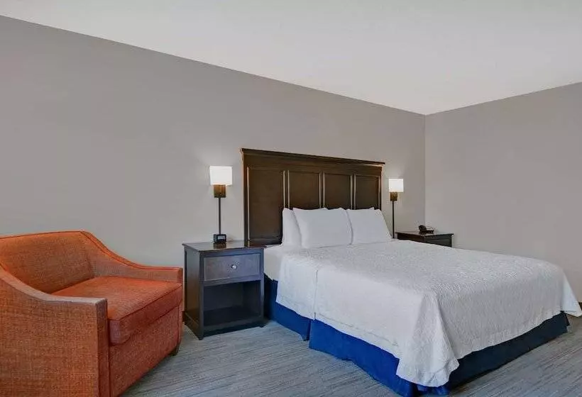 Standard-huone Parivuode, Hampton Inn Bath