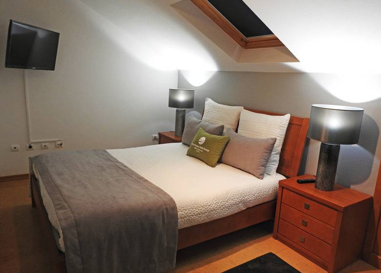 适合残疾人士使用的带超级大床的标准间, Hampton Inn & Suites Seattle/kent,wa