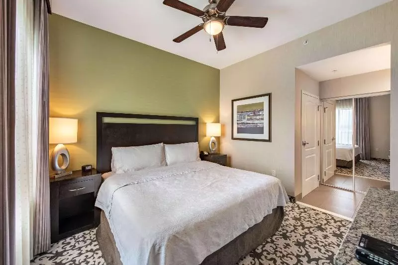 キングサイズベッドのスイートルーム, Homewood Suites By Hilton Oxnard/camarillo