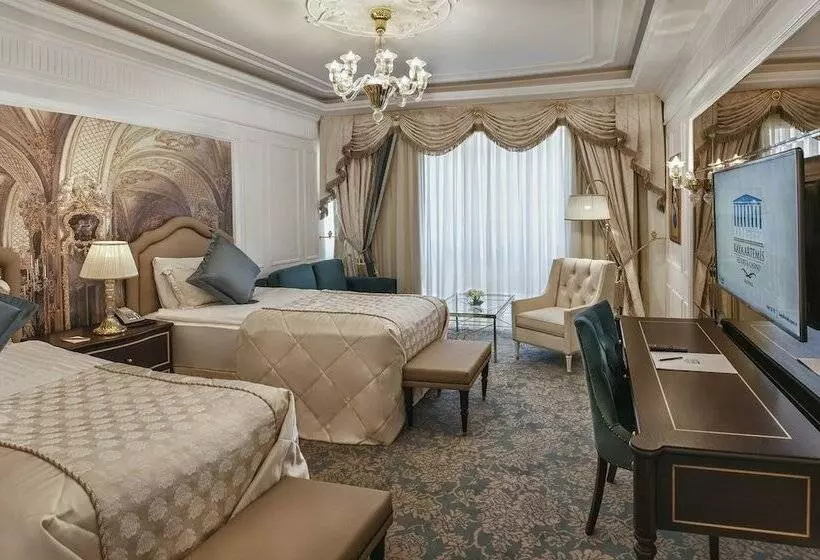 Superior-huone, Kaya Artemis Resort & Casino