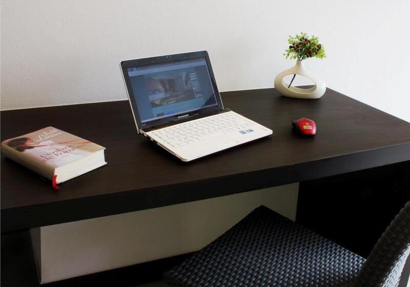 스탠다드 스튜디오 도시 전망, Simplitel