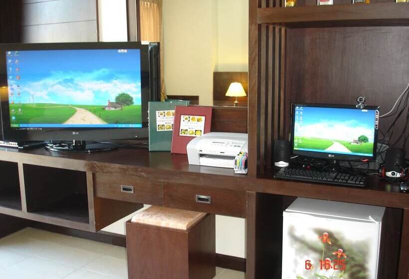 Люкс, Sm Resort Phuket