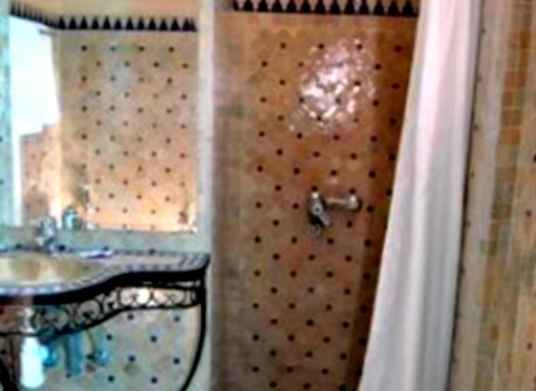 اتاق استاندارد, Suite Hotel Tilila