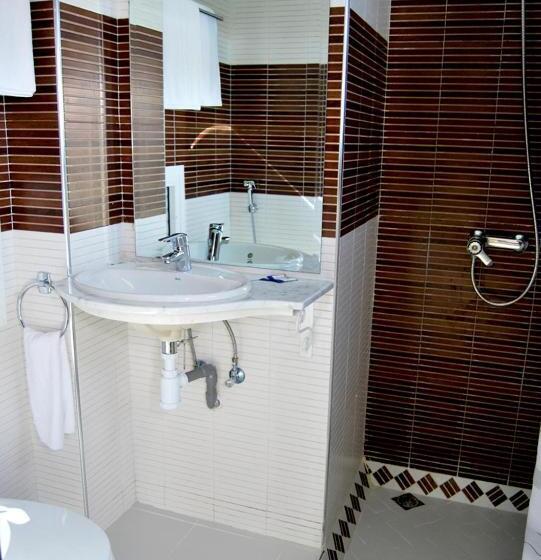 استودیو استاندارد با بالکن, Suite Hotel Tilila