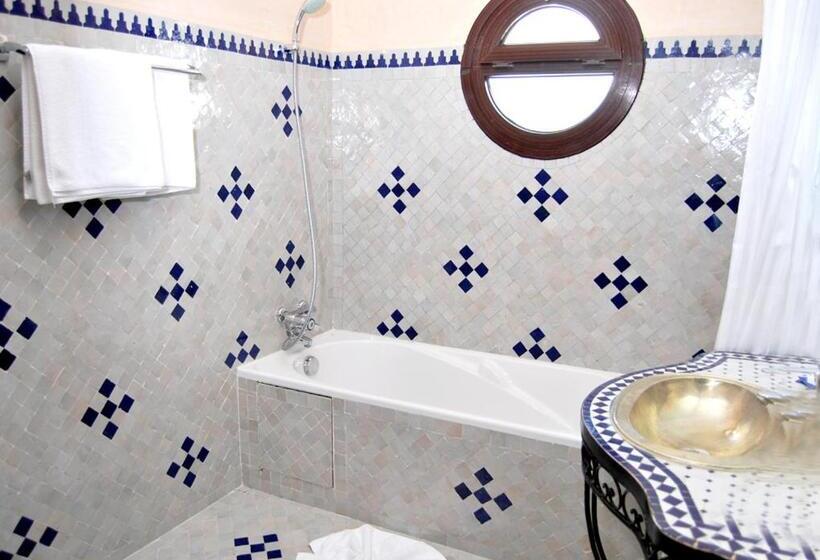 استودیو استاندارد با بالکن, Suite Hotel Tilila