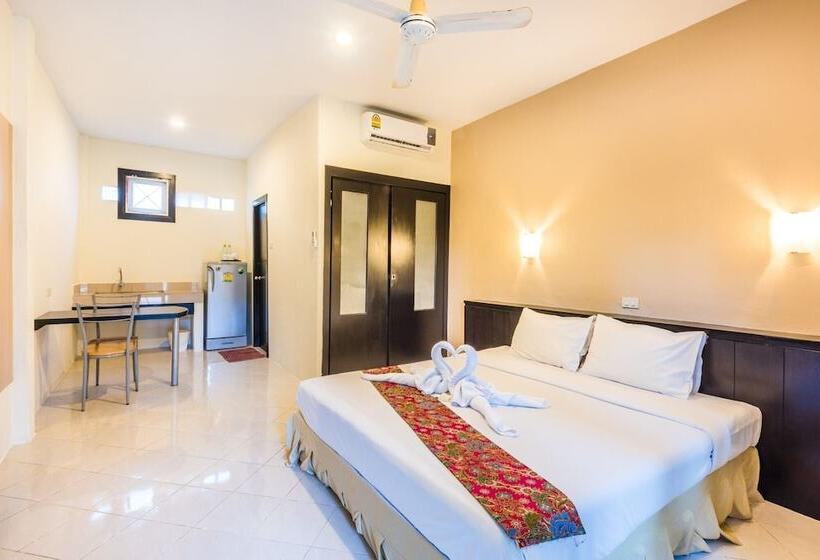 スタンダードバンガロー, The Natural Resort