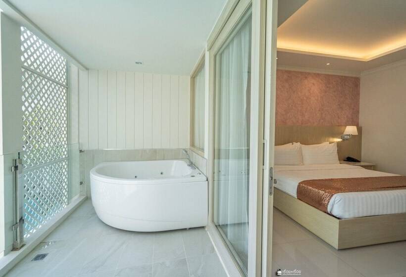 Quarto deluxe com hidromassagem, The Sea Cret Hua Hin