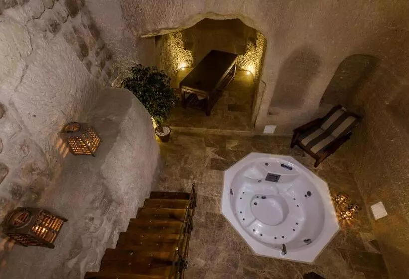 プールビュースイート, Yunak Evleri Cappadocia