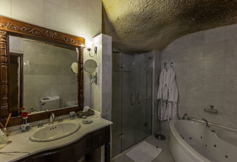 جناح, Yunak Evleri Cappadocia