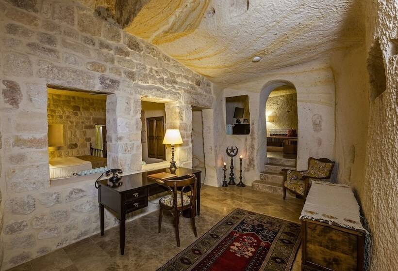 جناح, Yunak Evleri Cappadocia