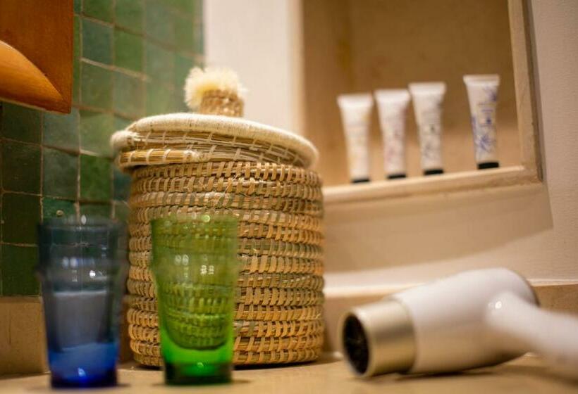 اتاق لوکس با چشم‌انداز باغ, Jaal Riad Resort - Adults Only