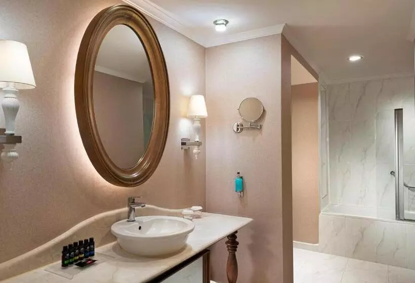 Standard Neljän Hengen Huone, Kaya Artemis Resort & Casino