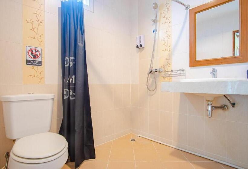 디럭스 룸 킹사이즈 침대, Pipikuku Hotel & Restaurant