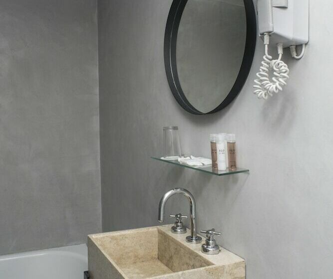 デラックスルーム, Rochester  M