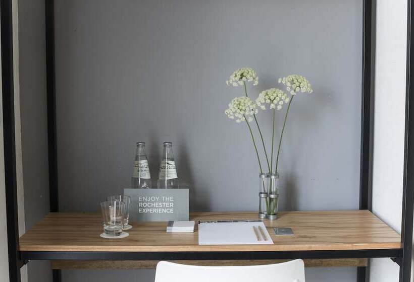 デラックスルーム, Rochester  M