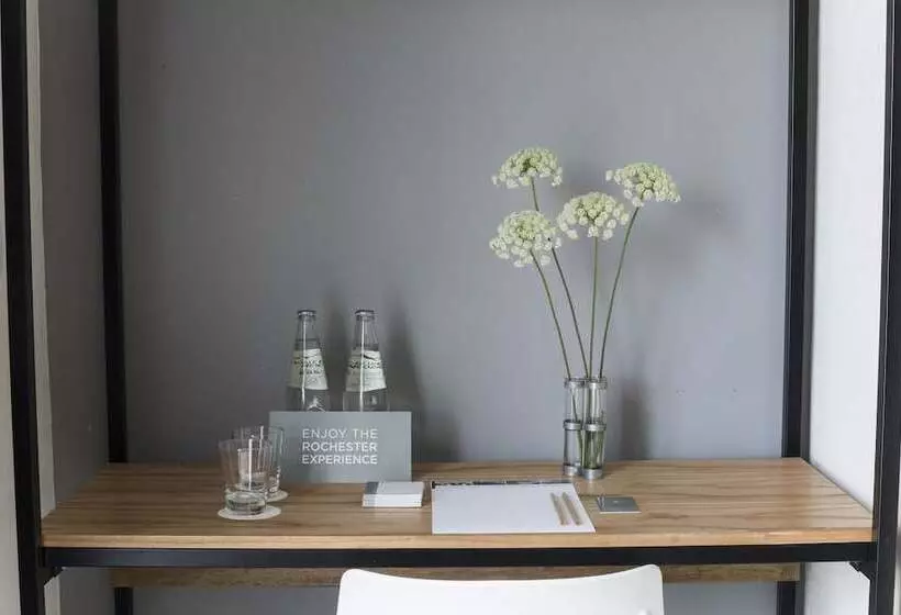 Deluxe-huone, Rochester M