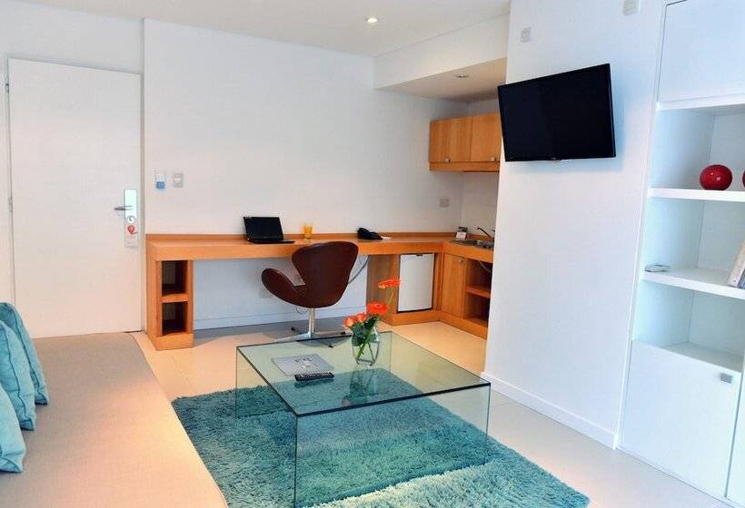 デラックスルーム, Rochester  M