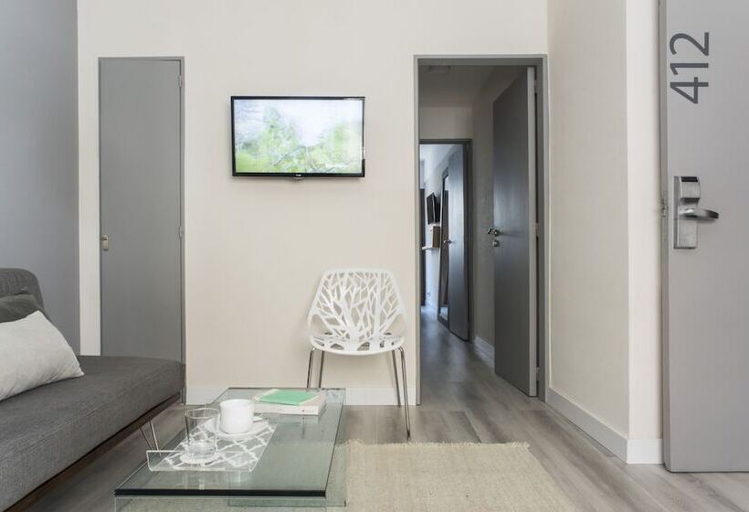 デラックスルーム, Rochester  M