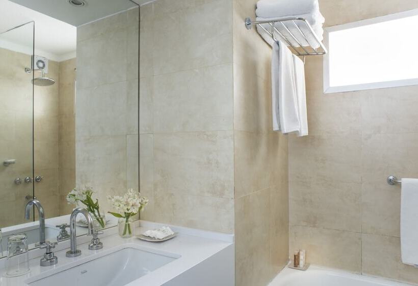 デラックスルーム, Rochester  M