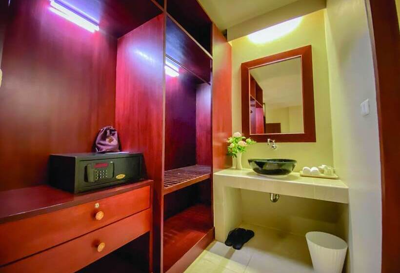 سوییت, Sino House Phuket Hotel   Sha Plus