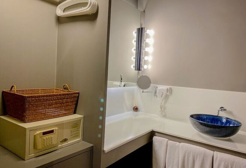 Президентский Люкс, Sino House Phuket Hotel Sha Plus