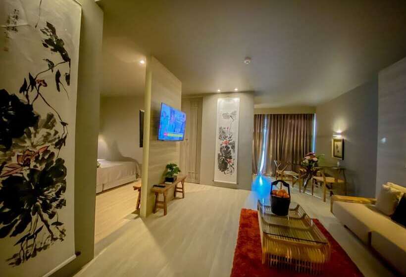 Президентский Люкс, Sino House Phuket Hotel Sha Plus