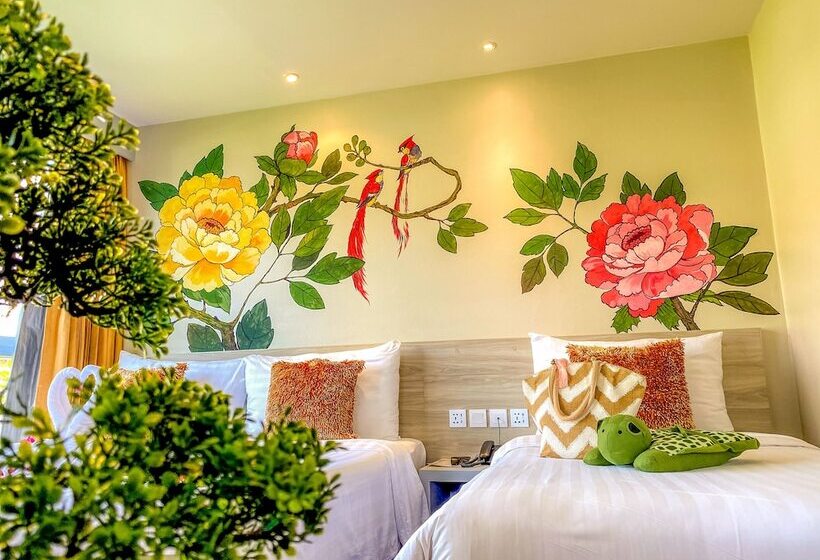 Трехместный Президентский, Sino House Phuket Hotel Sha Plus