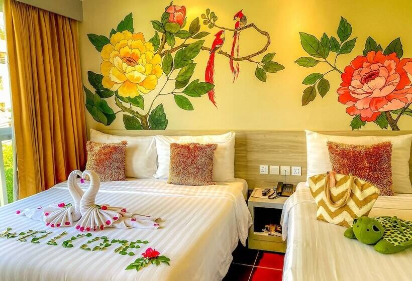 Трехместный Президентский, Sino House Phuket Hotel Sha Plus