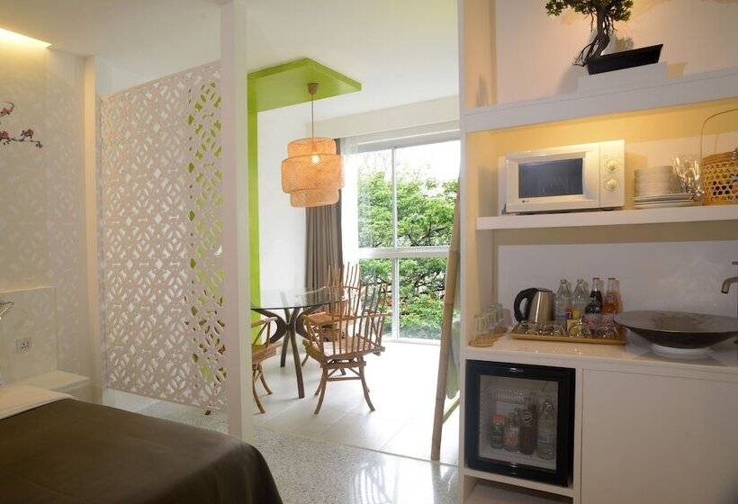 Четырехместный Номер Ejecutiva, Sino House Phuket Hotel Sha Plus