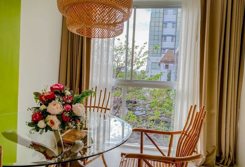 Четырехместный Номер Ejecutiva, Sino House Phuket Hotel Sha Plus